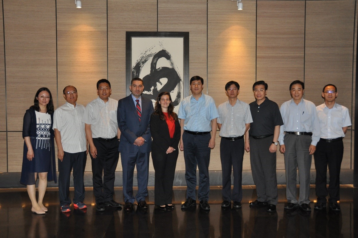 华杰公司2017年董事会圆满结束