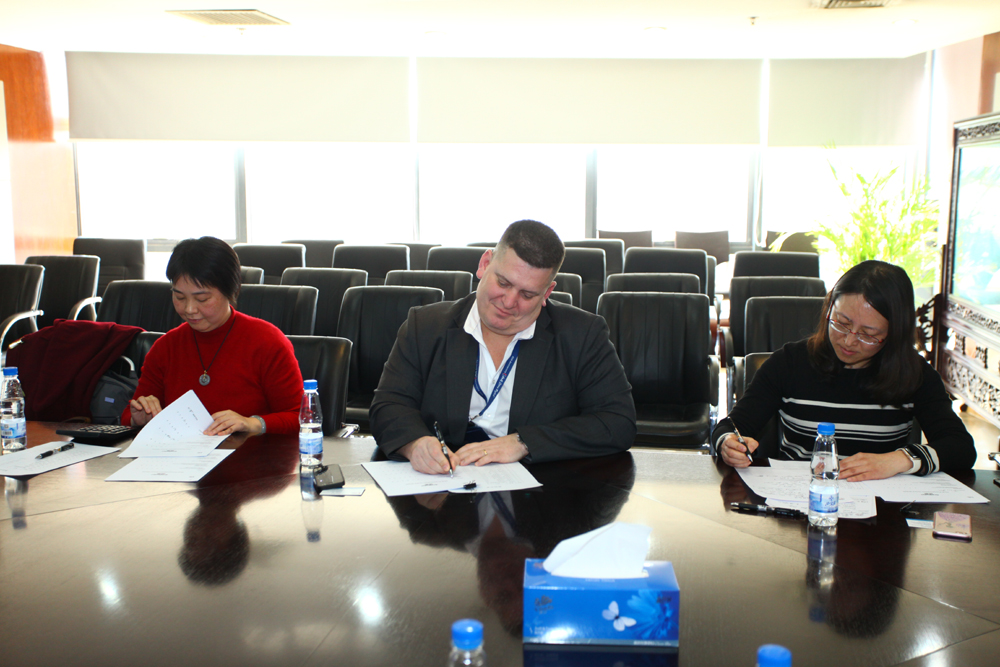 以&ldquo;感恩&rdquo;为主题的英语交流会圆满结束