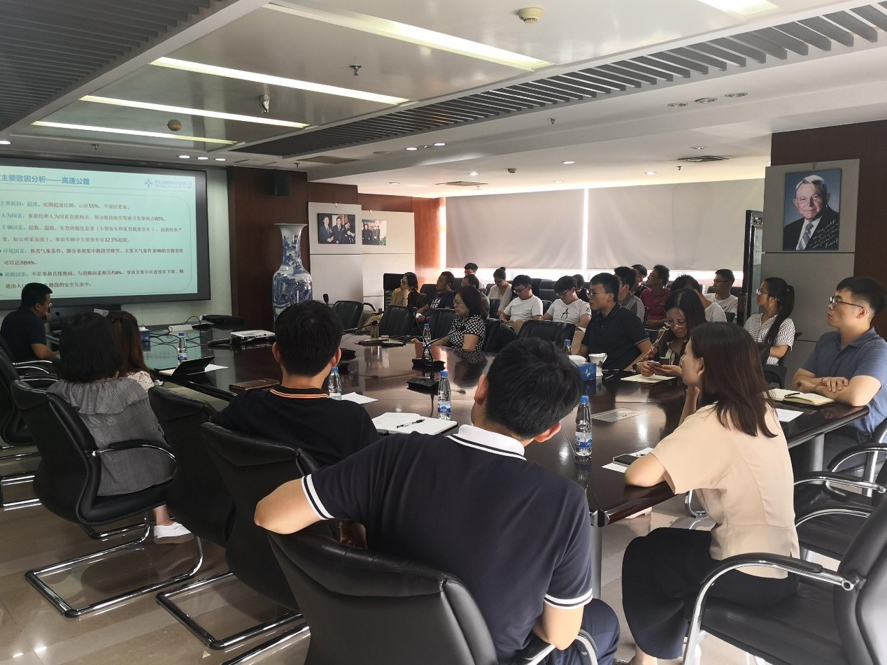 公司召开“公规院第二期专业骨干人才研修班”学习分享会 公司召开“公规院第二期专业骨干人才研修班”学习分享会