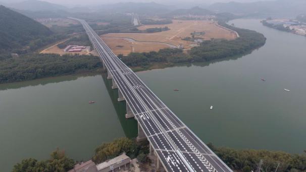 新闻荟：汕湛高速清云段通车&middot;公司荣获中咨协、中招协多项荣誉