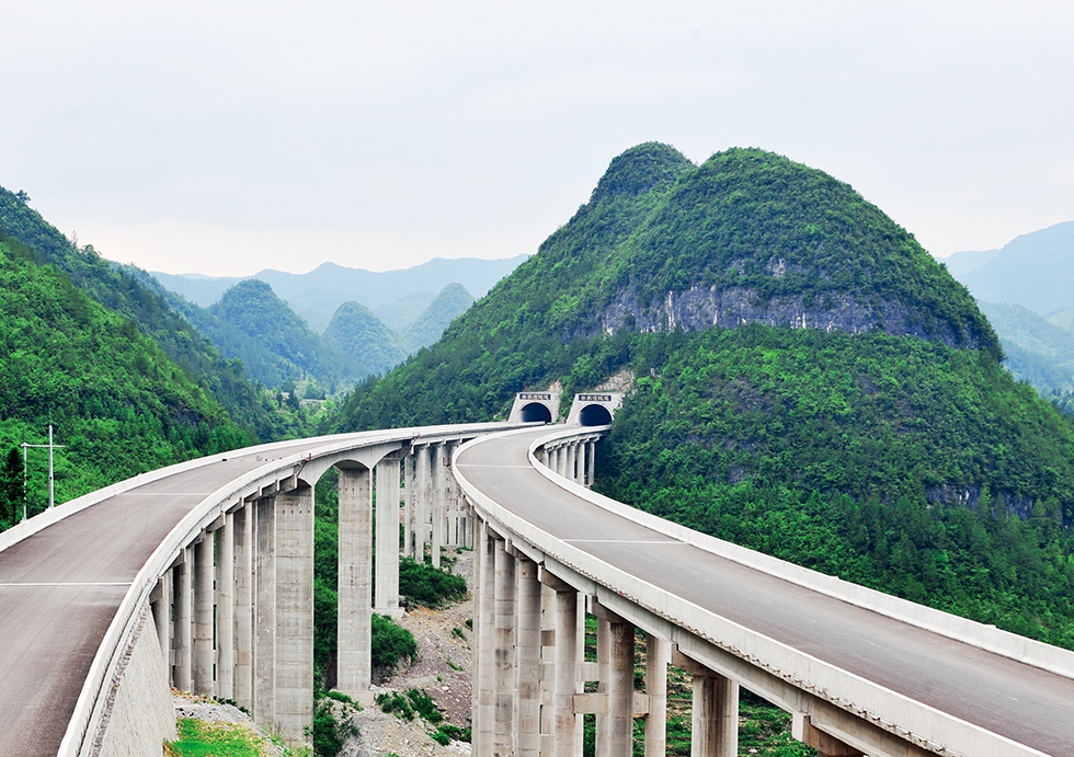 湖北沪蓉西高速公路等系列招标代理与管理咨询